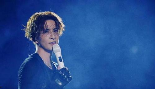 薛之谦演唱会女网红吃瓜,揭秘现场幕后风波